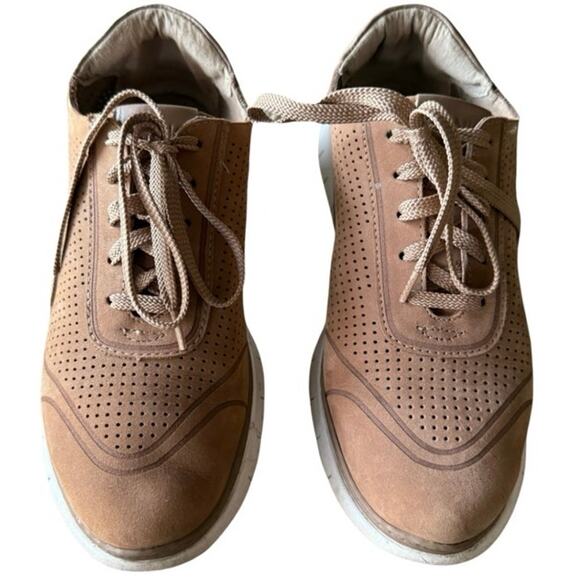 VIONIC tan walking shoe sneaker flat comfy non skid perforated women’s size 8 - Picture 3 of 7